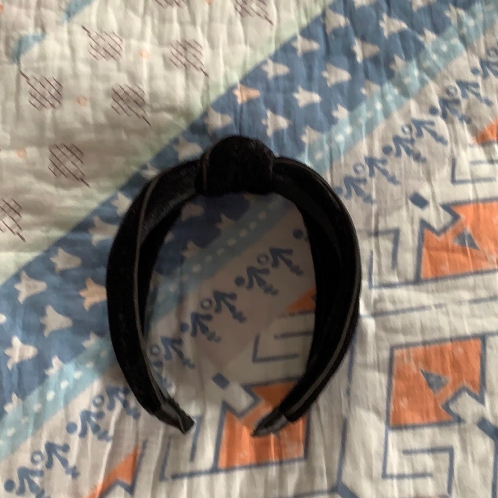 Black Velvet Madewell Headband
